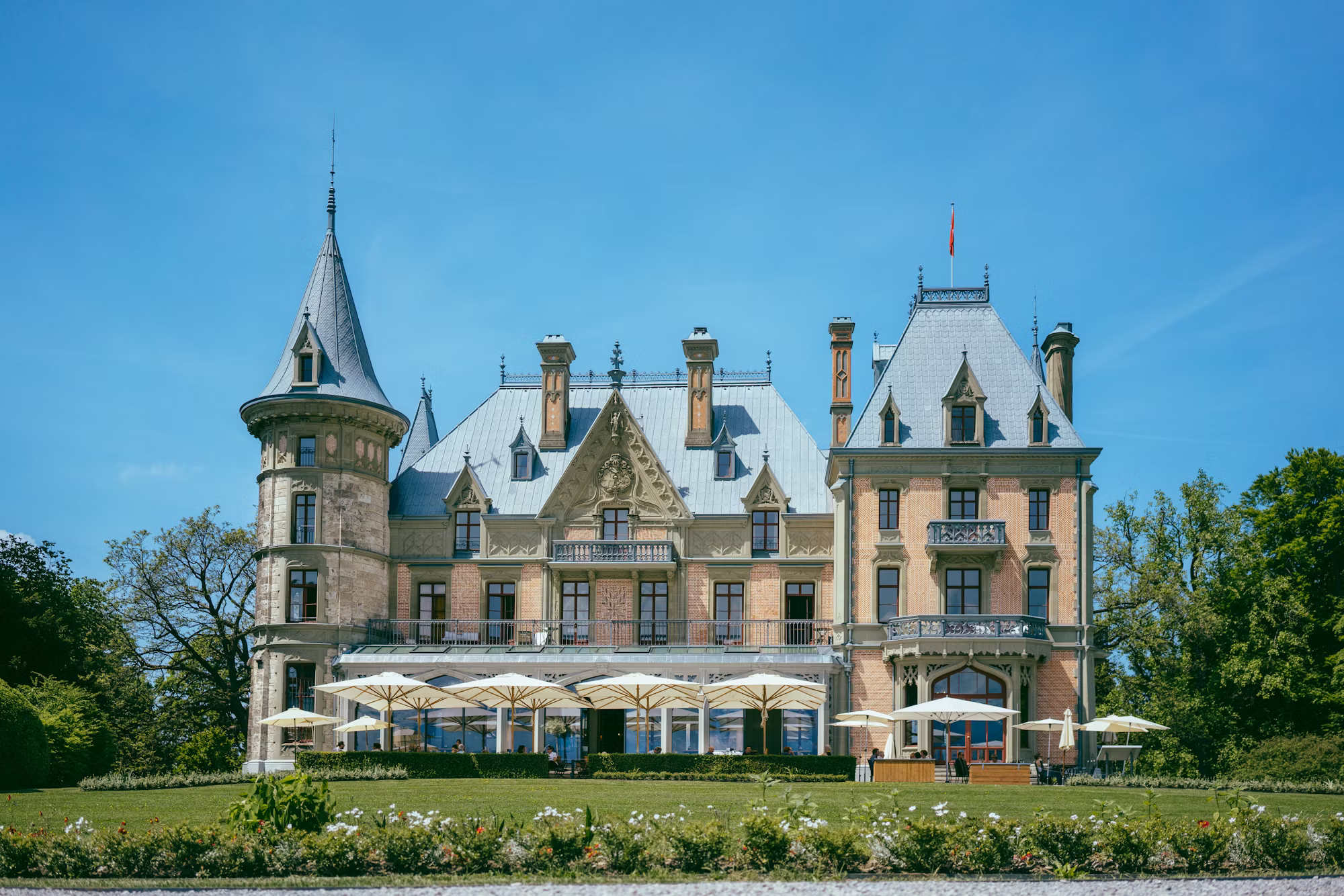 Artificial Intelligence in Everyday Life: Transforming Our World